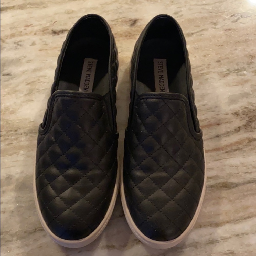 Steve Madden slip on shoes